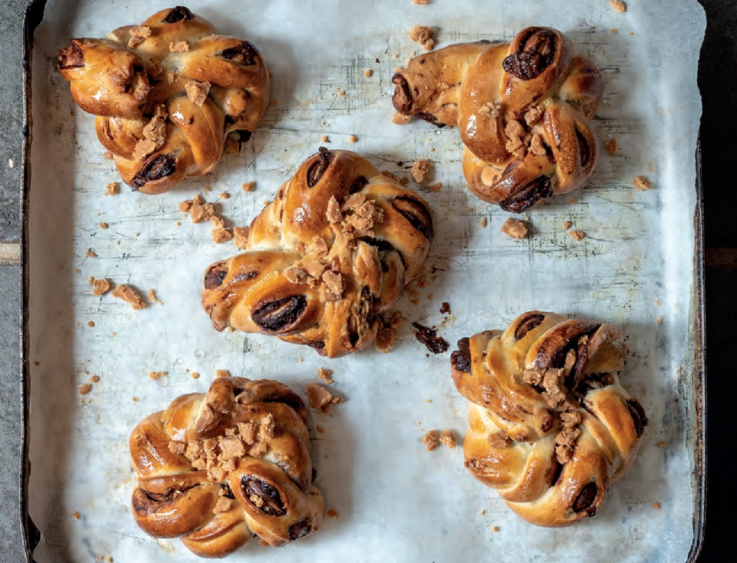 babka buns, roly's fudge