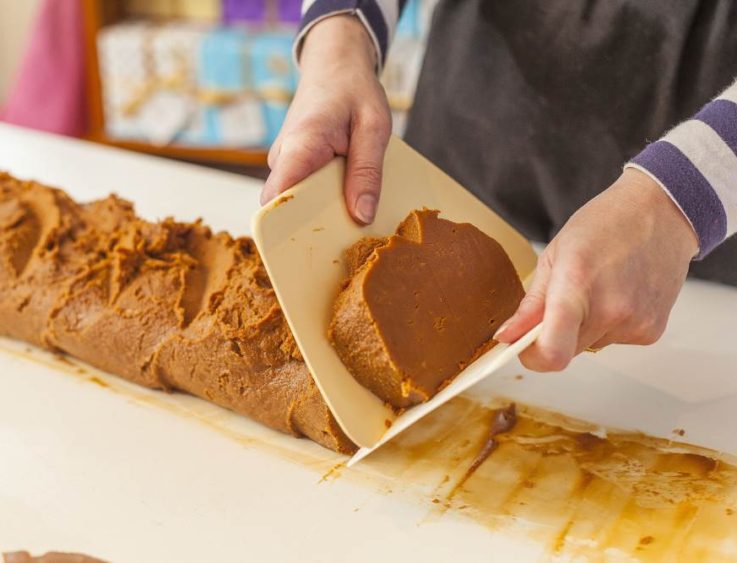 Step 4 - Cutting the fudge