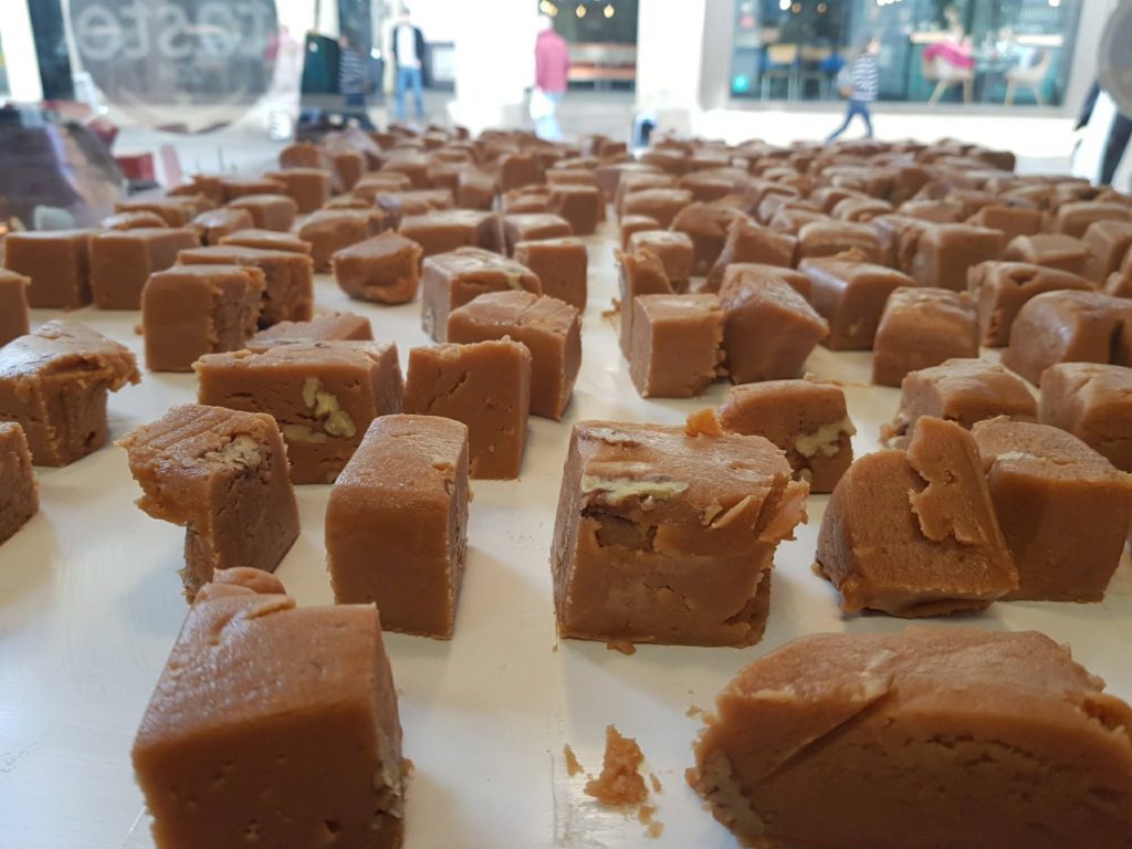 vegan-fudge-being-made